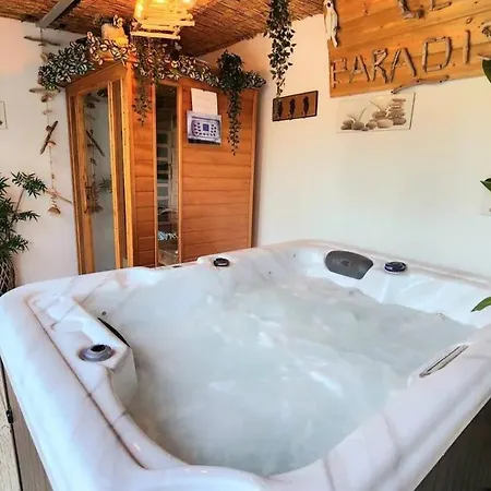 Bas De Villa, Piscine Et شقة *